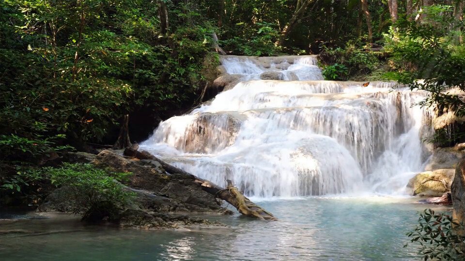 Waterfall, frame 110, CRF 28 encode